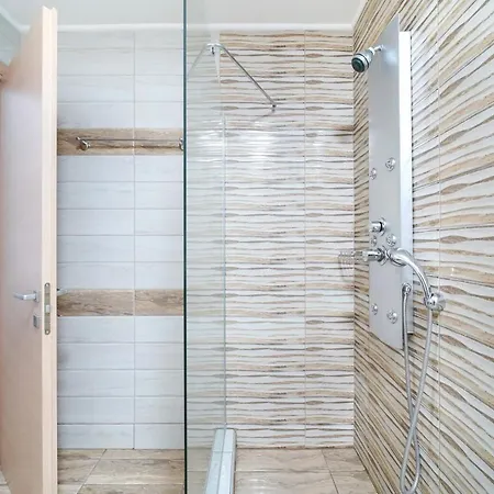 Mikres Kyklades Apartament *