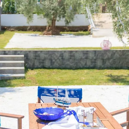 Mikres Kyklades Apartment